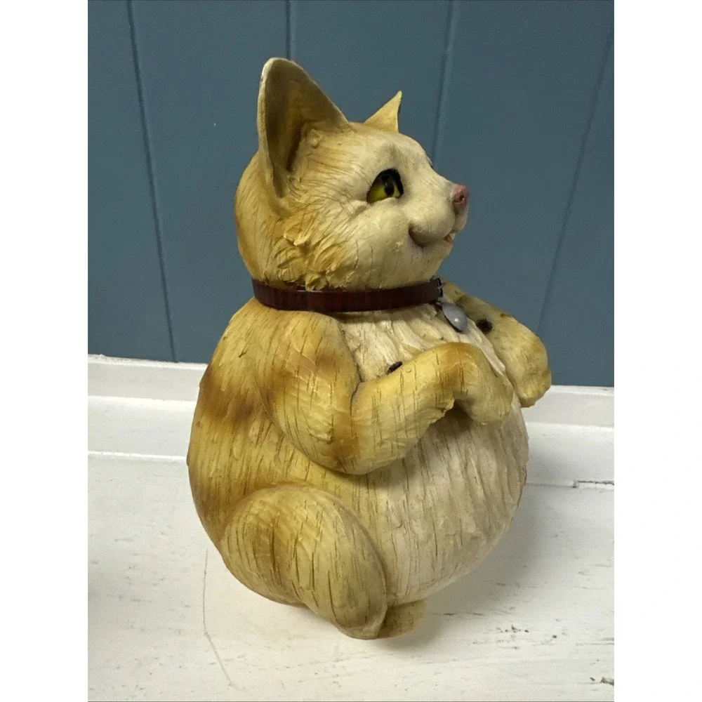 Resin Fat Orange Cat Tubby Tabby Kitty Figurine With Yarn 9